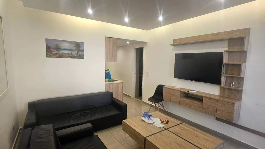 Ref (JK09.C.44)

A 43 m2 chalet in Samaya having an open sea view for sale 

Surface: 43sqm

Features:
1 bedroom
1 bathroom 

Amenities:
Parking underground 
Panoramic sea view 

Price: 190.000$

Brokerage fees: 2.5 % in case of selling / 1 month rental value in case of rent. 

For more info, kindly contact us on 71 66 55 71 / 71 788 178 or message us on WhatsApp with your full name and the reference number of the property and we will contact you the soonest.

I SOLD is a member of the Real Estate Syndicate of Lebanon (REAL)

I SOLD (Lebanon), Zalka Highway, Zalka 690 Bld. 6th Floor



رسوم الوساطه في حاله البيع ٢٫٥ ٪ وقيمة شهر في حالة الإيجار 

للمزيد من المعلومات، يرجى الاتصال بنا على  (71788178)(96171665571+) أو مراسلتنا على الواتساب مع الإسم الكامل والرقم المرجعي للعقار وسنتواصل معك في أقرب وقت

شركة  ( أي سولد )  عضو في نقابه الوسطاء والاستشاريين العقاريين في لبنان	 